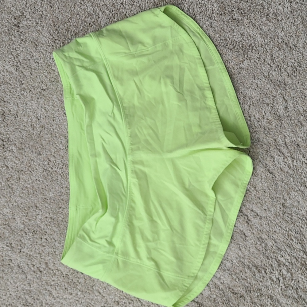 Lululemon Shorts size 6
